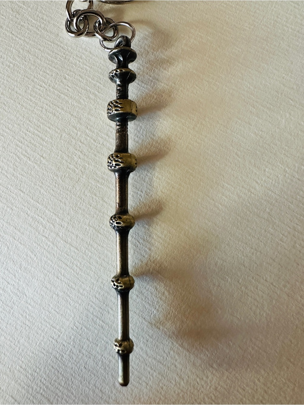 Dumbledore’s Wand Keychain Charm- Gold & Silver Tone Harry Potter - Picture 3 of 3